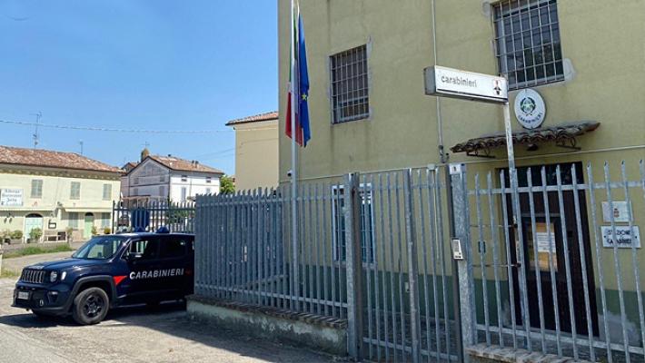 Tentano di rubare articoli d&rsquo;abbigliamento da due negozi del centro commerciale con la tecnica del passeggino. denunciate due donne