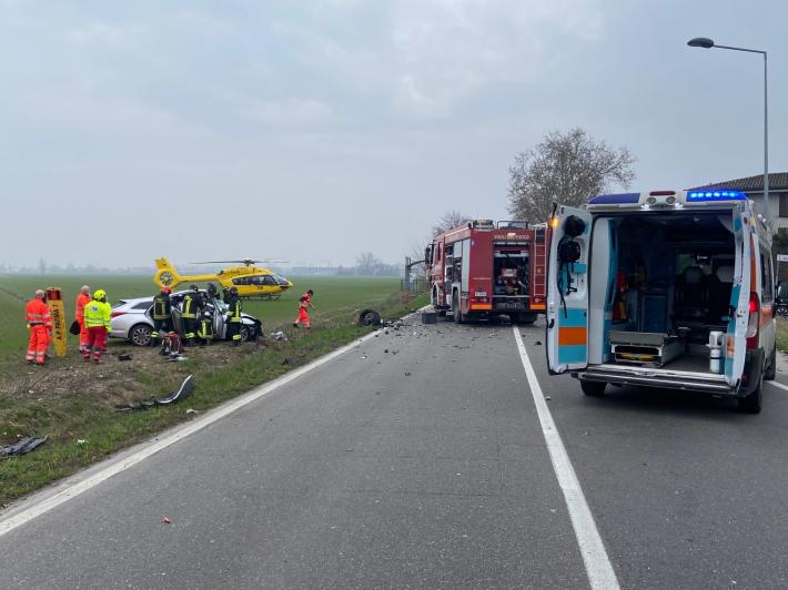 Sorbolo, scontro tra due auto in via Mantova, code : soccorsi in azione. In aggiornamento 