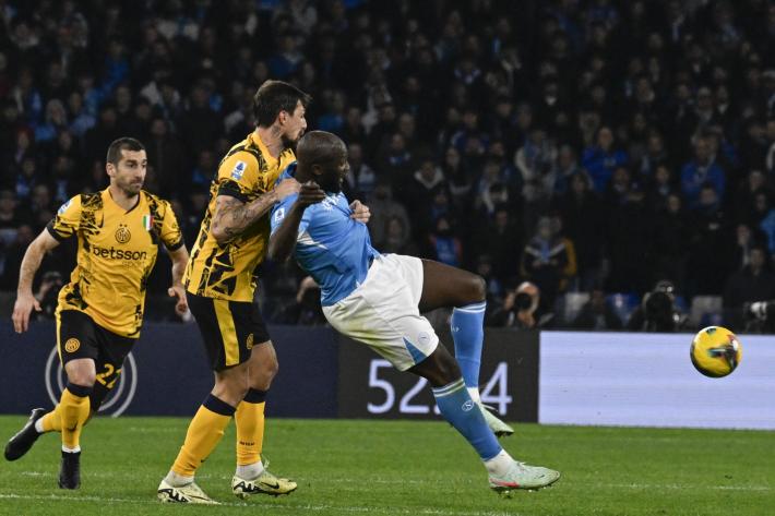 La sfida scudetto finisce pari: Napoli-Inter 1-1 - La classifica