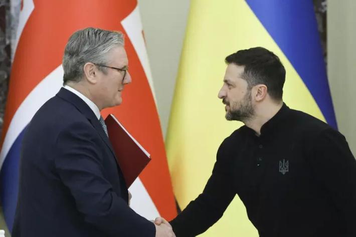 Zelensky a Londra, anticipato il bilaterale con Starmer a oggi pomeriggio.  Vedr&agrave; anche Re Carlo