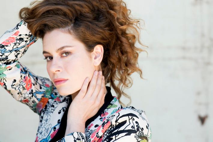 Lucia Lavia: &laquo;Ho sentito la &ldquo;chiamata&rdquo; per il teatro&raquo;  