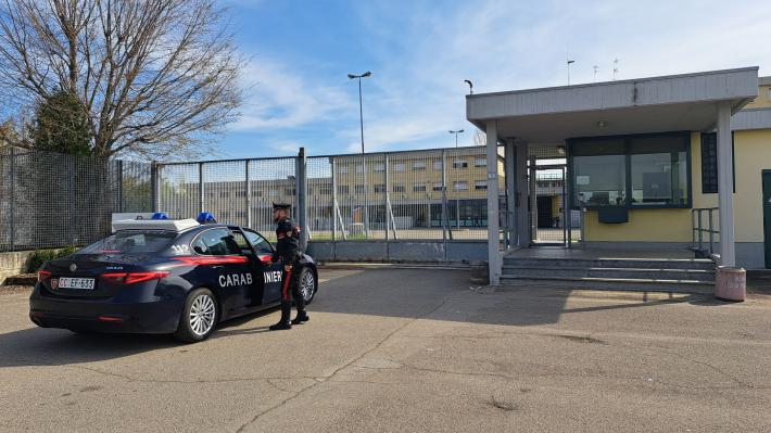 Brescello - Furto e truffa a conduzione familiare: in carcere madre e figlio
