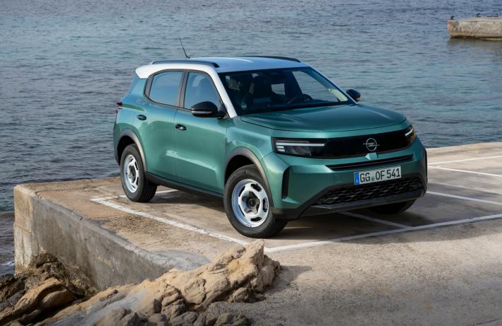 Opel Frontera, B-Suv tutta sostanza (anche per 7) 