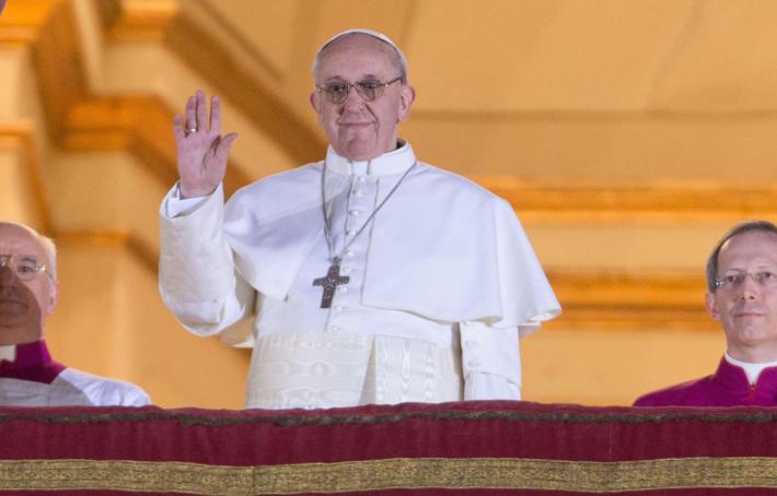 Addio a Bergoglio, l'argentino che rivoluzion&ograve; la Chiesa