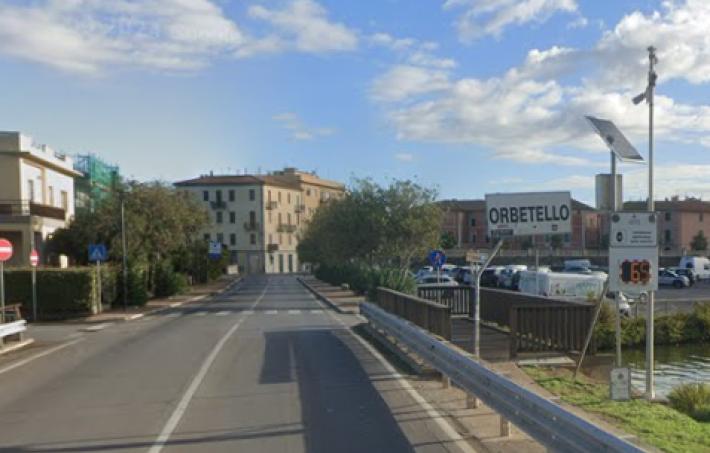 25 aprile, i vigili a Orbetello multano l'Anpi per occupazione di suolo pubblico 
