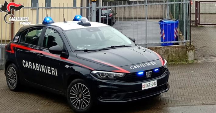 Nasconde nell&rsquo;armadietto aziendale un telefono rubato alcuni giorni prima in citta&rsquo;. Denunciato 25enne straniero per ricettazione