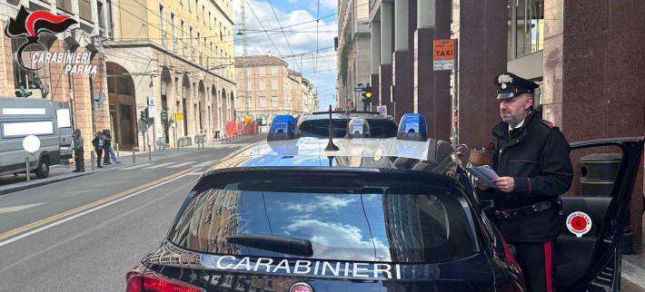 Parma: il tentativo di furto in un negozio d&rsquo;abbigliamento del centro si trasforma in rapina: arrestata 41enne dell&rsquo;est Europa