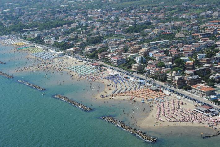 Pi&ugrave; bandiere blu in Italia, salgono a 246. Spiagge top 487 