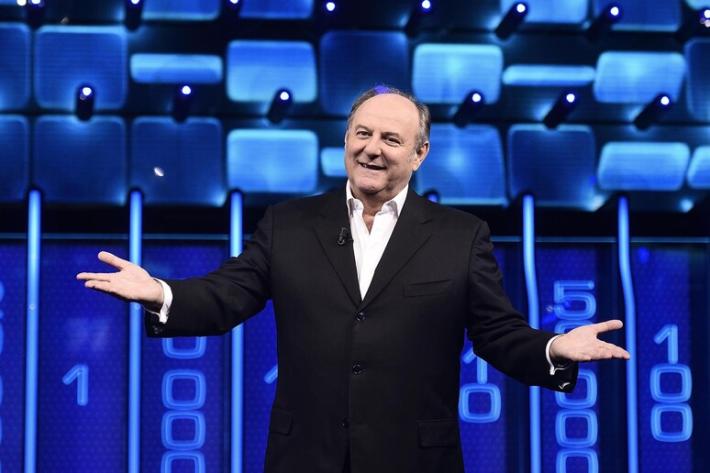 Mediaset rinnova e allunga il contratto con Gerry Scotti