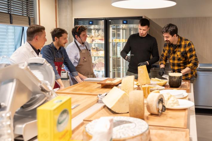 Tutto salumi e formaggi 