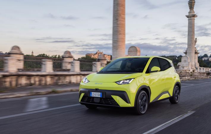 Dolphin Surf, l'elettrica sotto i 20mila euro