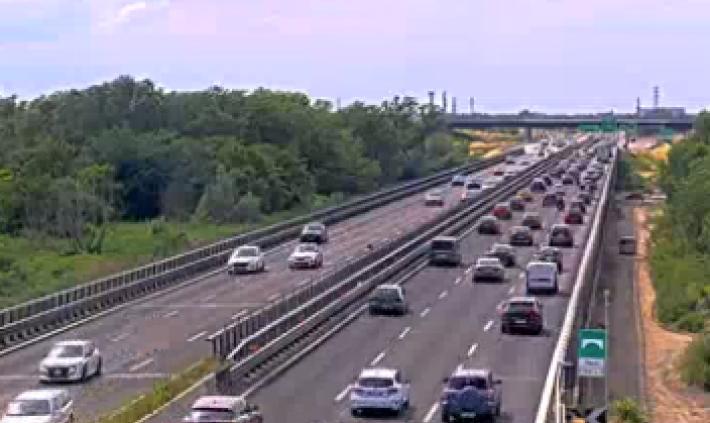 Incidente nella nuova A15 (e traffico intenso): A1 in tilt