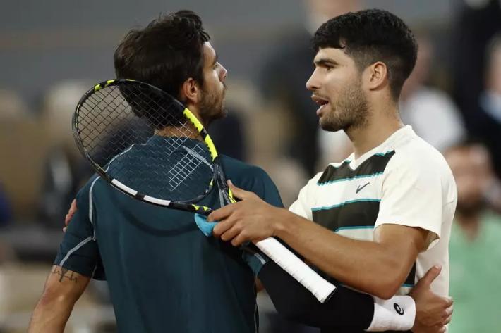 Roland Garros: Musetti si ritira, Alcaraz in finale 