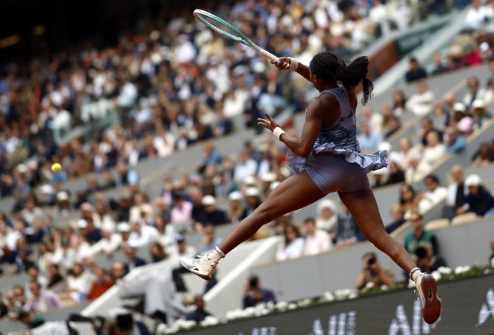 Gauff regina di Francia, al Roland Garross ha battuto la Sabalenka 6-7, 6-2, 6-4