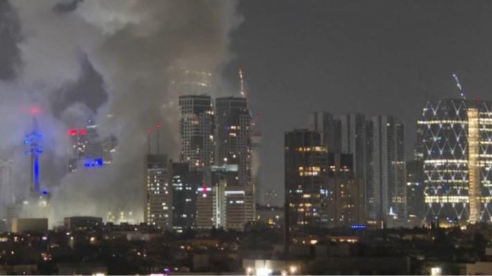 L'Iran sta attaccando Israele con decine di droni e anche missili. Il mondo con il fiato sospeso