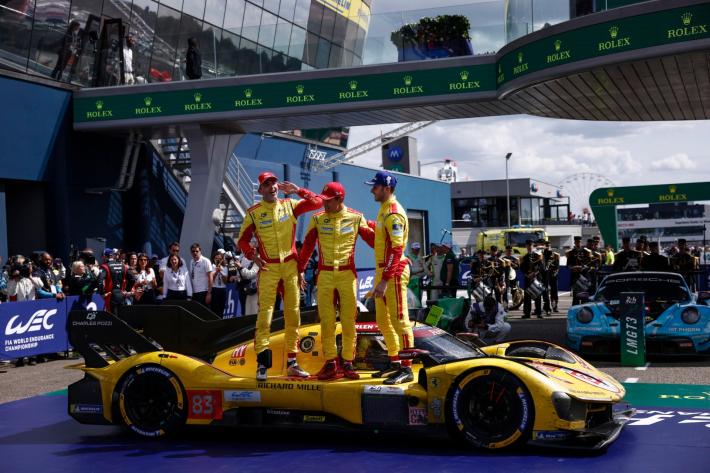 La Ferrari trionfa a Le Mans per il terzo anno di fila. Conserver&agrave; per sempre il trofeo