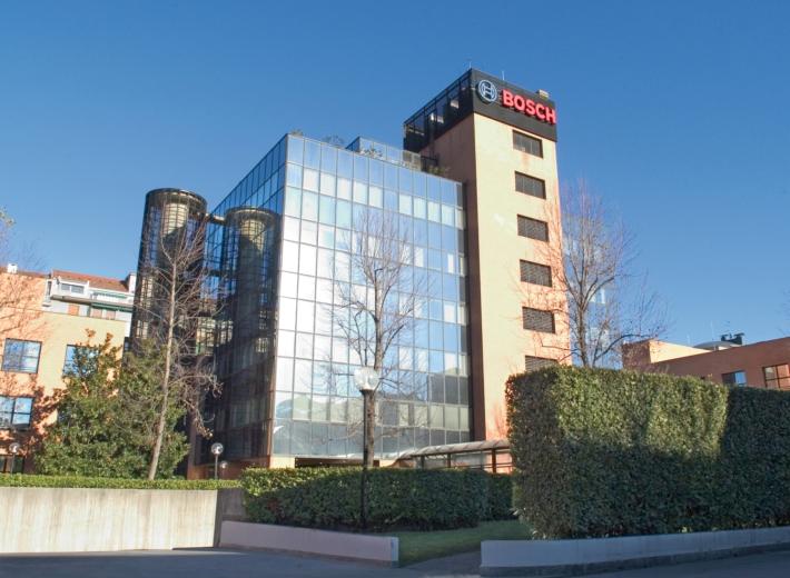 Bosch conferma i target al 2030 nonostante il contesto difficile. E investe in R&D