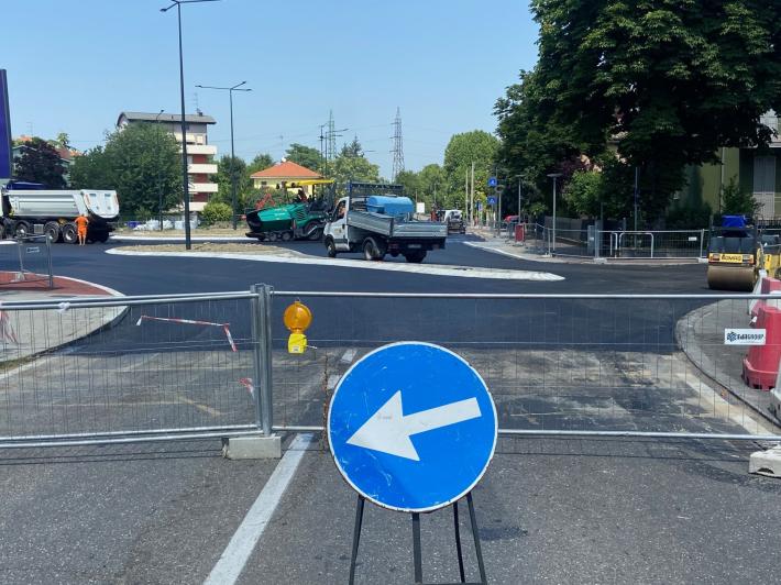 Via Mantova chiude al traffico: nuove deviazioni per le asfaltature