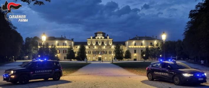 Parma: non rispetta il divieto di avvicamento alla compagna e il divieto di dimora in citta &ndash; Sorpreso dai carabinieri durante i controlli al parco Ducale. Arrestato e portato in carcere 42enne strani