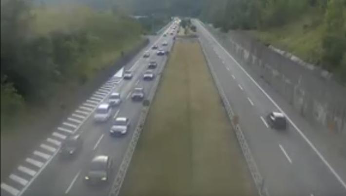 Parma-La Spezia, veicolo fermo tra Fornovo e Parma Ovest. Code tra Pontremoli  e Berceto  verso Parma per  lavori in corso