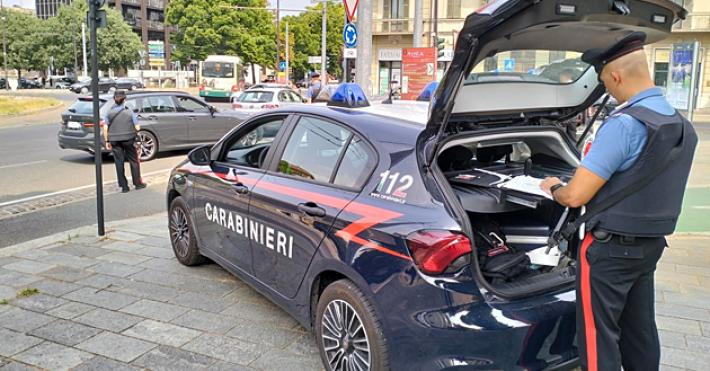 Rubano oltre 1.100 euro di prodotti all&rsquo;interno di una farmacia della citta&rsquo;. Denunciate una 20enne ed una 30enne di origini straniere