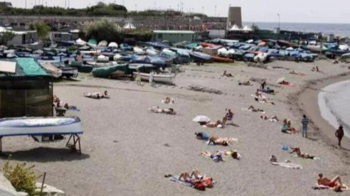 Due giovanissime studentesse francesi sequestrate e violentate a Bari
