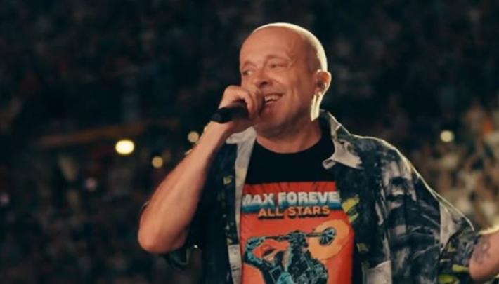 Max Pezzali annuncia Max Forever Gli anni d'oro