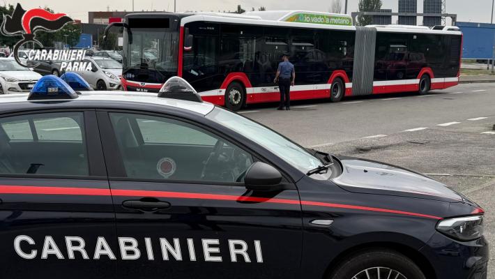 Parma: palpeggia e molesta una 33enne sull&rsquo;autobus. Identificato e denunciato per violenza sessuale 24enne straniero