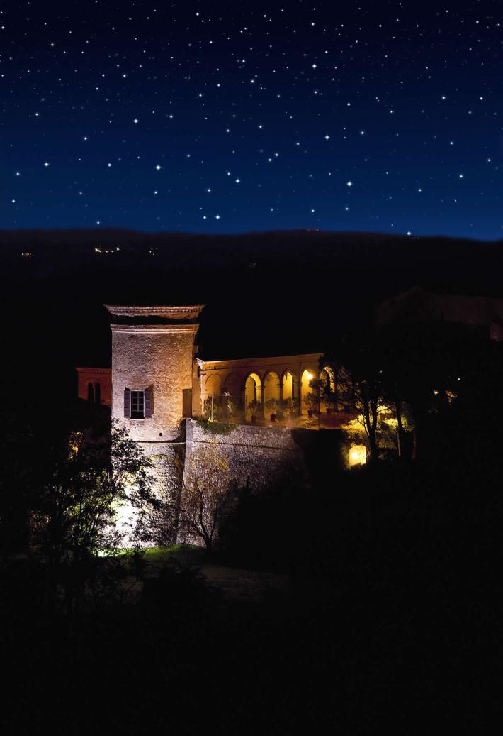 Notte di San Lorenzo: rocche e mostre d'arte sotto le stelle
