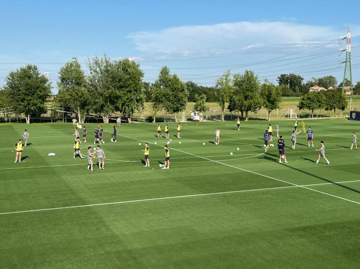 Primo allenamento a Collecchio per il Parma. Ufficializzato lo staff tecnico di Cuesta