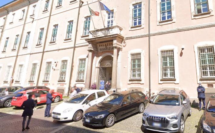 Segregato dalla ex per i soldi, quattro anni prigioniero