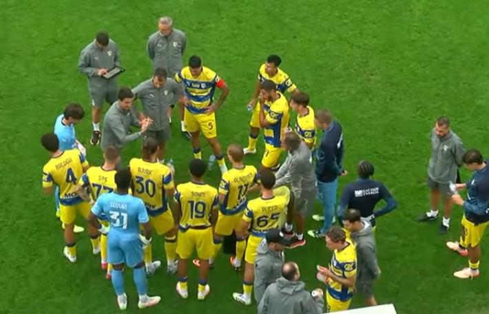 Parma-Werder dopo 80' &egrave; 0-0 (due tempi da 60'): un palo di Pellegrino. Infortunio per Ondrejka