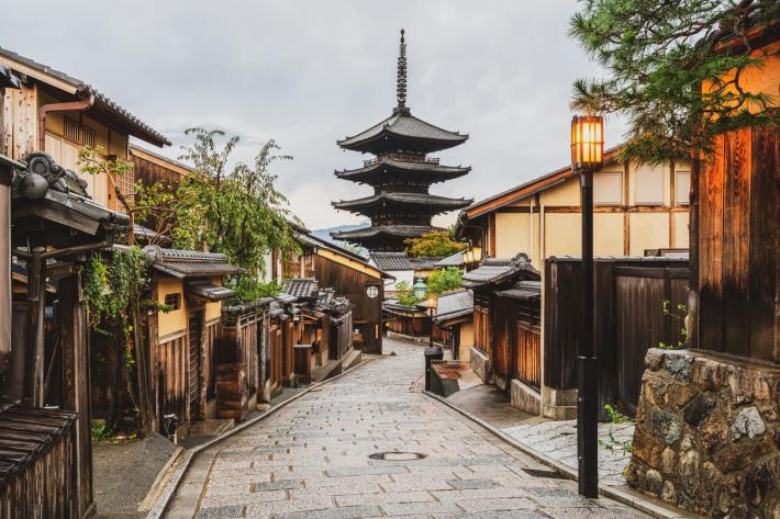 Kyoto svela l'altro volto del Giappone, tra  templi e magici  boschi di bamb&ugrave;
