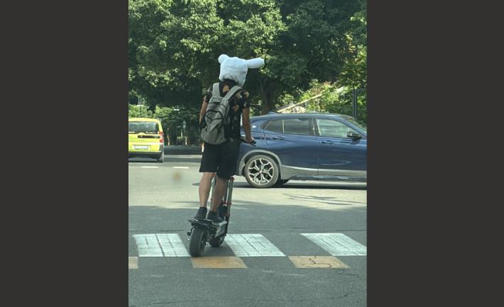 Conducente di monopattino non rispetta le regole del codice della strada 