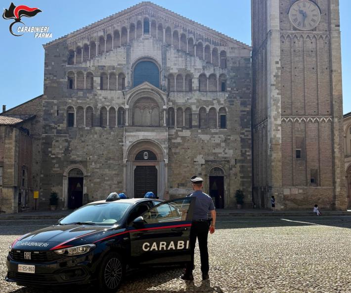 Parma: entra in cattedrale, forza il cancello di una navata e si impossessa di un telefono cellulare allontanandosi velocemenete. Denunciato 41enne straniero