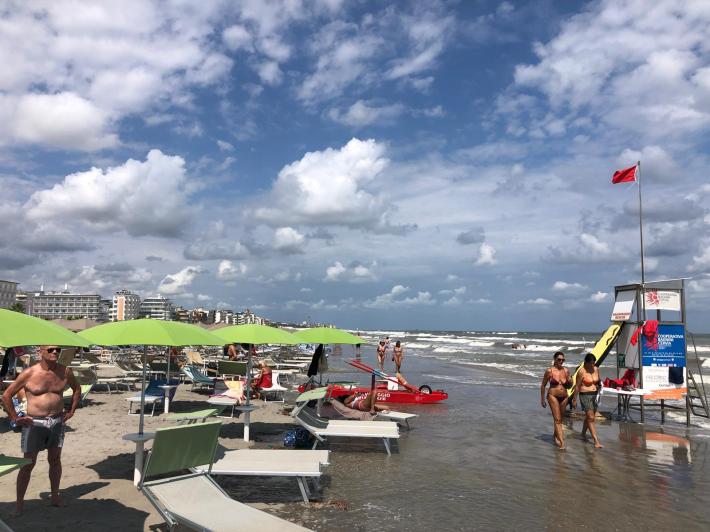 Nubifragio sulla costa romagnola, De Pascale: "Ripartiti i servizi, grazie a tutti i volontari"