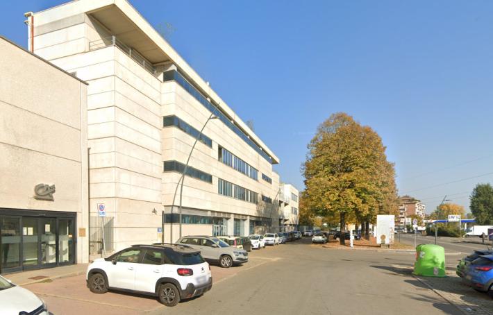 Ladri in azione in via de Mercati: furti a Legacoop, Ifoa, Dinamica e Camera di Commercio. Interrogazione di Bocchi in Regione 