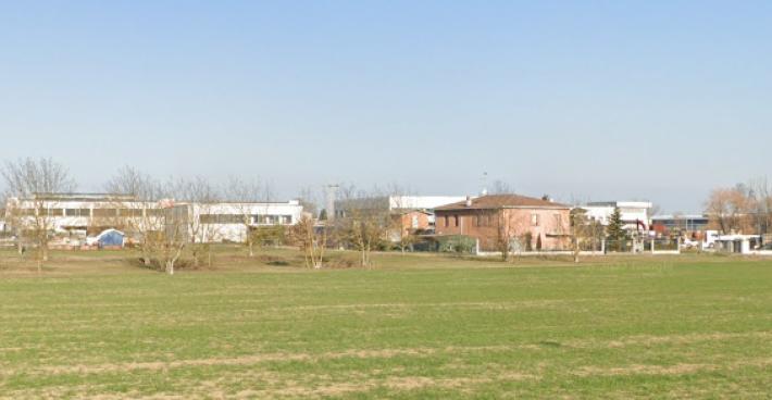 (Malore) Auto fuori strada a Fidenza, un uomo all'ospedale