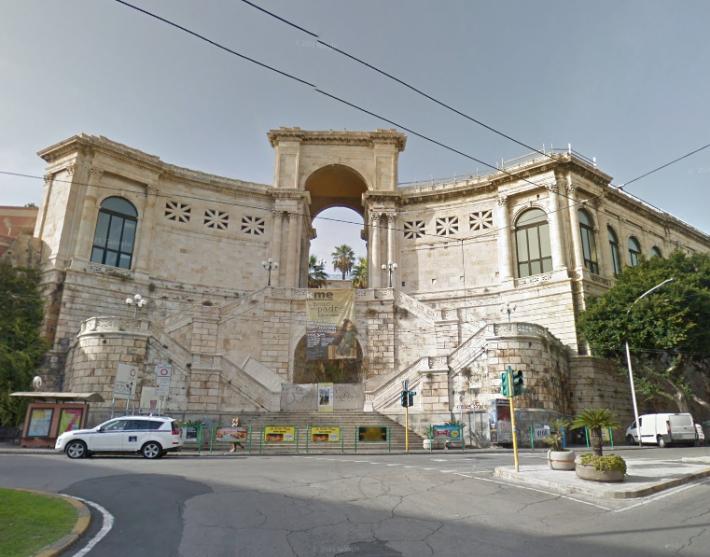 Mangiano tonno in un risto-bar, 11 intossicati in ospedale