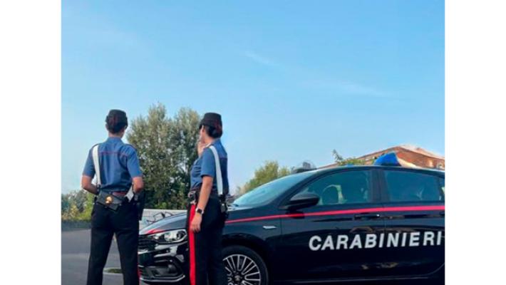 Furto a conduzione familiare: cassiera infedele e i suoi genitori denunciati per tentato furto al supermercato