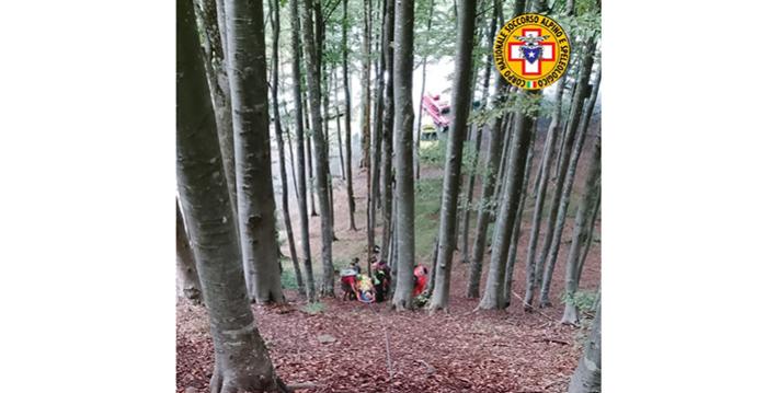 Soccorsa una fungaiola sul monte Molinatico