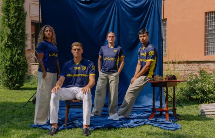 Il Parma guarda al futuro: ecco la "quarta maglietta", il fourth kit