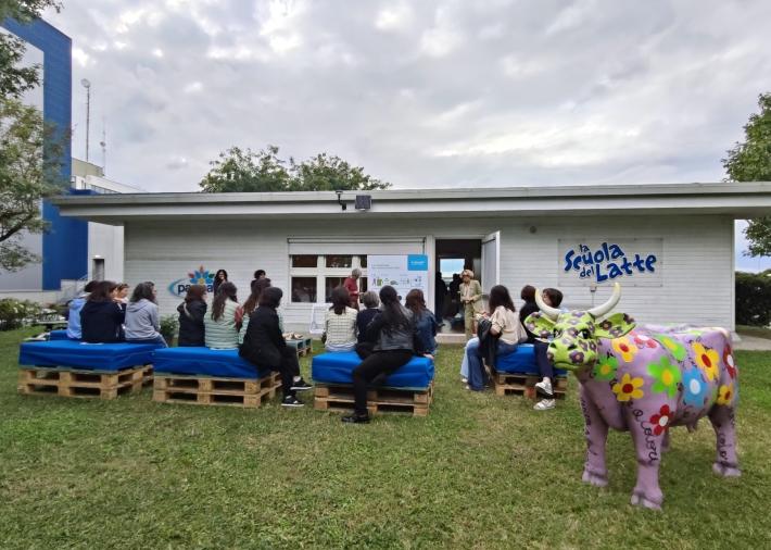Alla scuola del latte di Collecchio, 33 insegnanti delle scuole della provincia di parma. Per l&rsquo;open day Parmalat Educational 