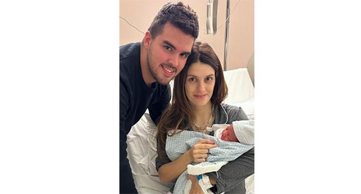 Vaio, partorisce nel parcheggio dell'ospedale