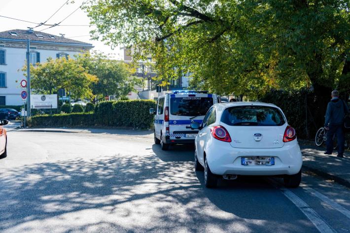 Scontro auto-bici alla Crocetta: un ferito
