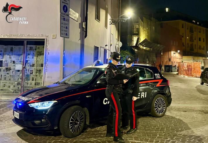 Parma: tenta il furto di una bici e ferisce con una bottiglia rotta il poprietario intervenuto per riprendersela. 45enne straniero arrestato per rapina