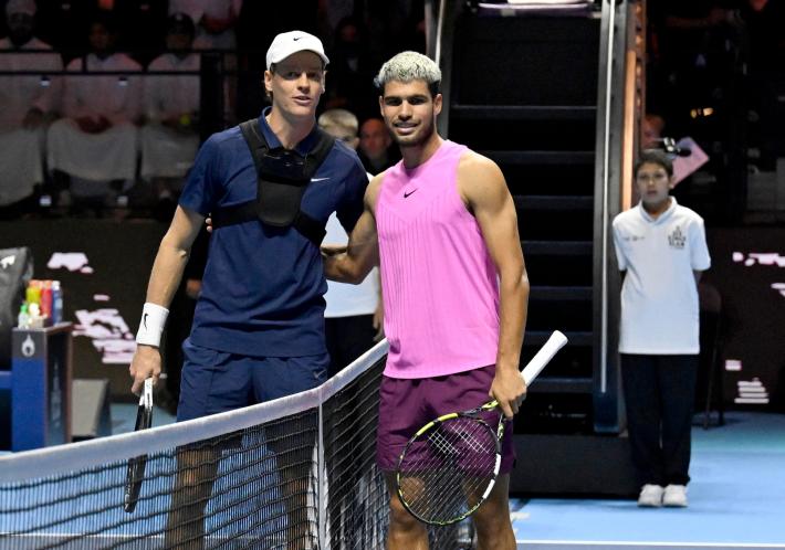 Six kings slam, Sinner batte Alcaraz (e vince  un premio "mostruoso")