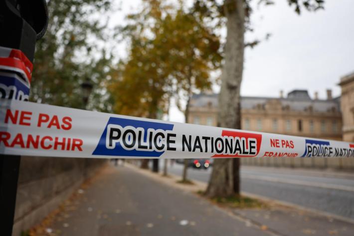 Furto al  Louvre, fermati due sospetti. Stavano fuggendo in Algeria e Mali