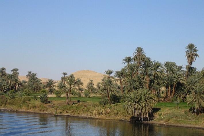 A fuoco una nave sul Nilo: 60 italiani a bordo