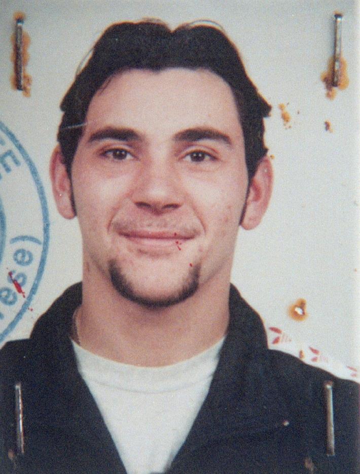 Stermin&ograve; la famiglia nel '98, Del Grande fugge dalla comunit&agrave; nel Modenese